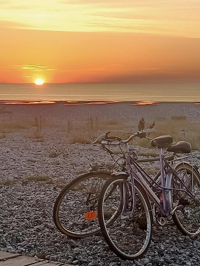 Notre Dame de la Mer Cayeux-sur-Mer Exterior foto